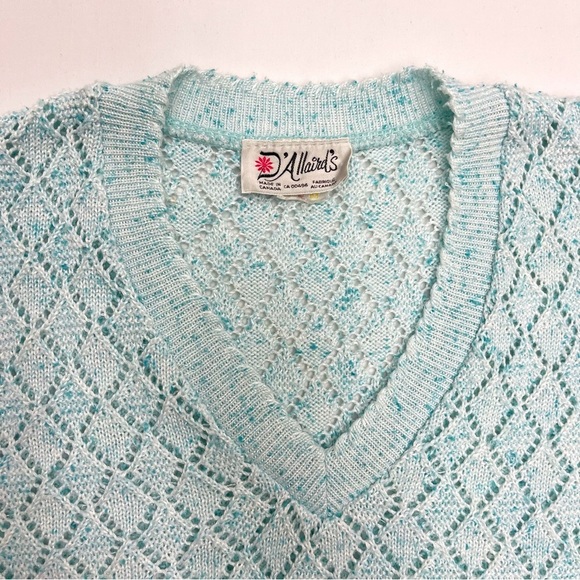 D’ALLAIRDS Crochet knitted top baby blue short sleeves fits S M made in Canada - Picture 6 of 11